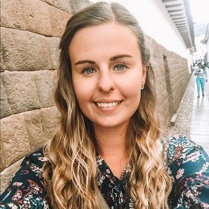 Meet your Posher, Rebecca